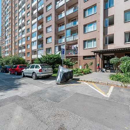Near Aupark Apartamento Košice